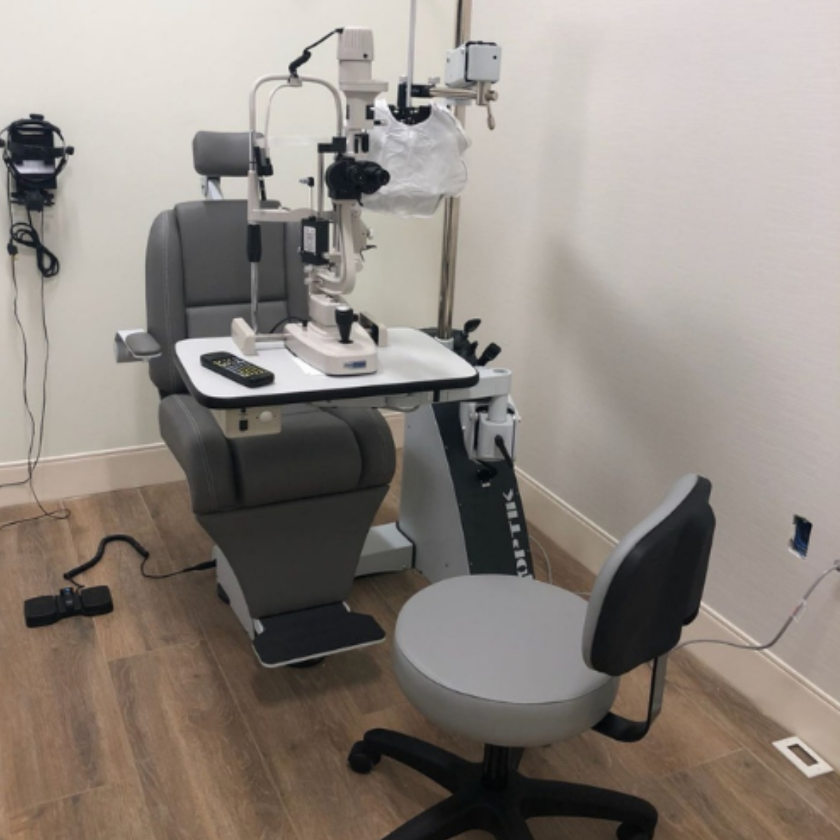 MEDICAL Ophthalmology EXAM ROOM 