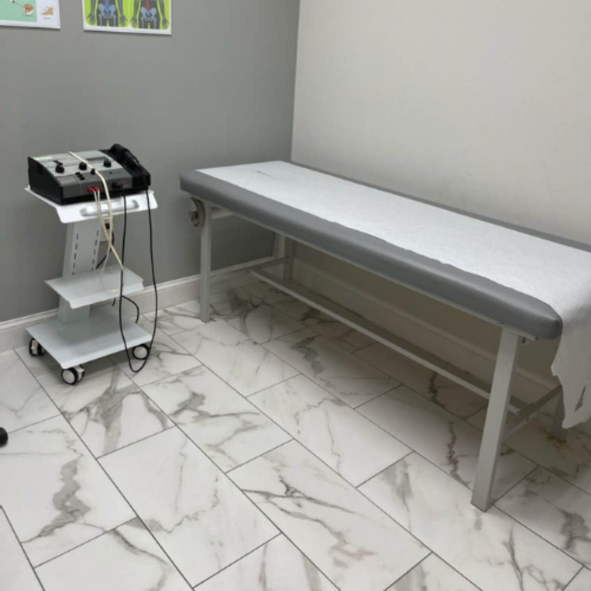 Electrotherapy MEDICAL EXAM ROOM MEDICAL BEDS2