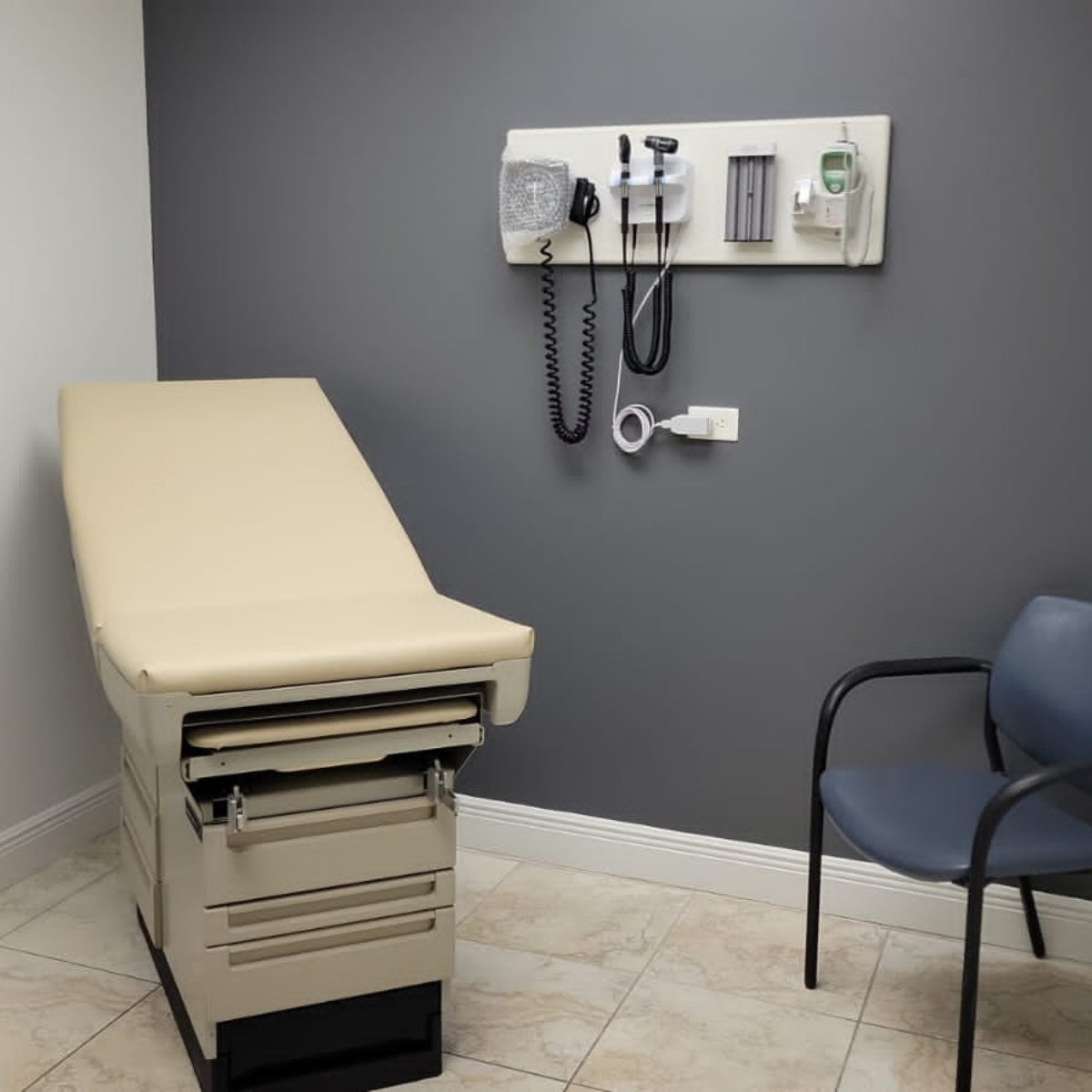 MEDICAL EXAM ROOM MEDICAL BED and ENT Set 